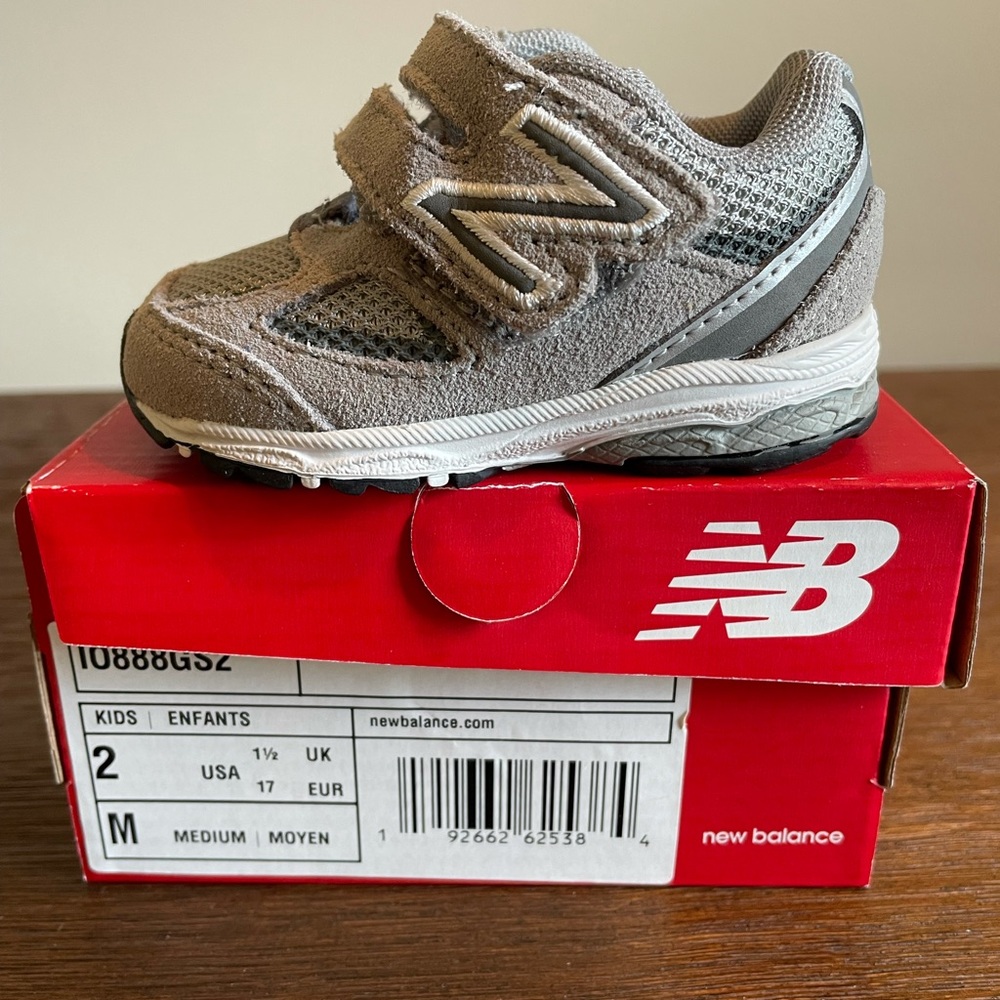 NIB New Balance sneaker